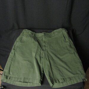 Orvis Dark Green Flat Front 9" khaki shorts
